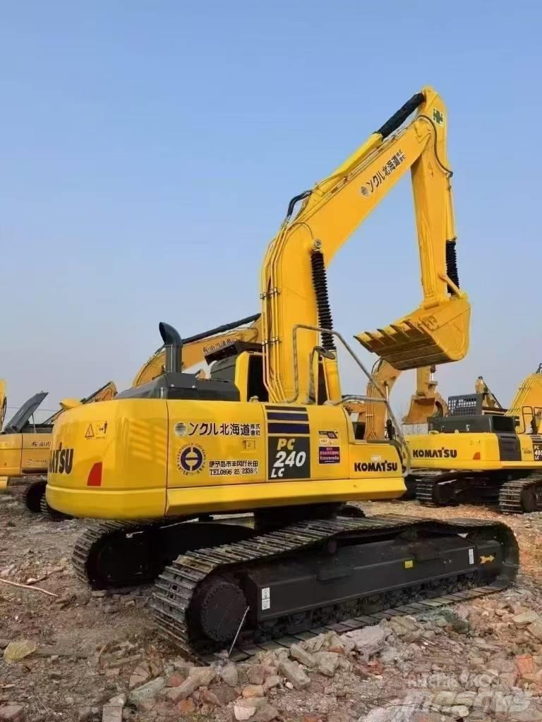 Komatsu PC 240 Гусеничные экскаваторы