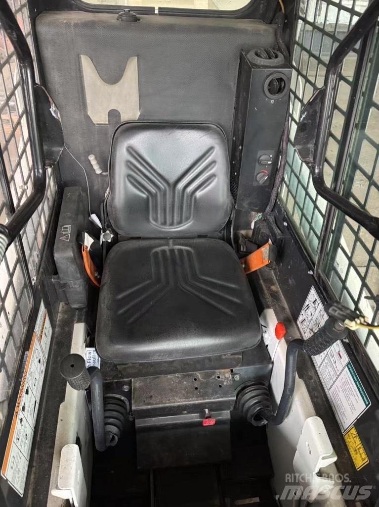Bobcat S 70 Мини-погрузчики