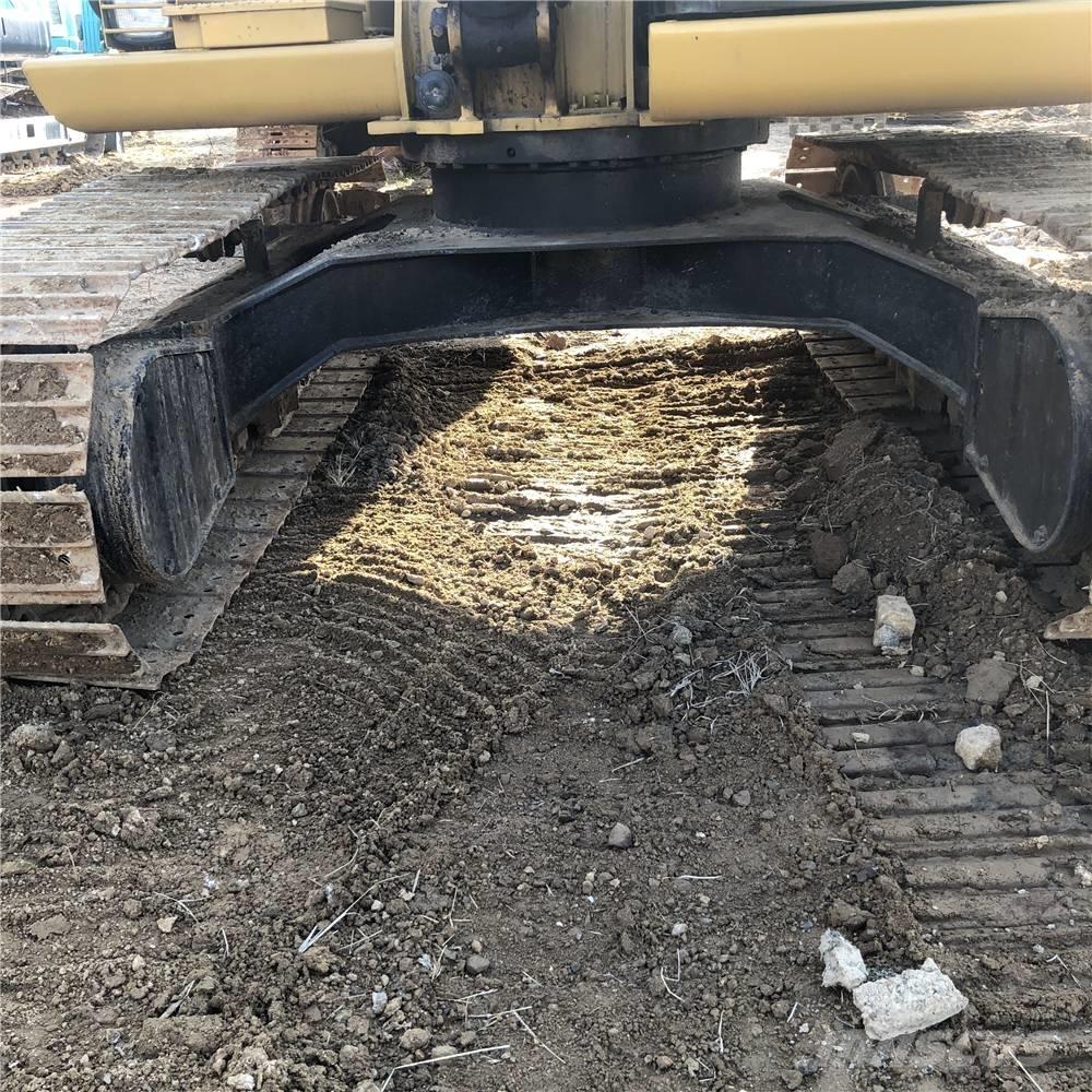 CAT 307E2 Малые экскаваторы 7т-12т