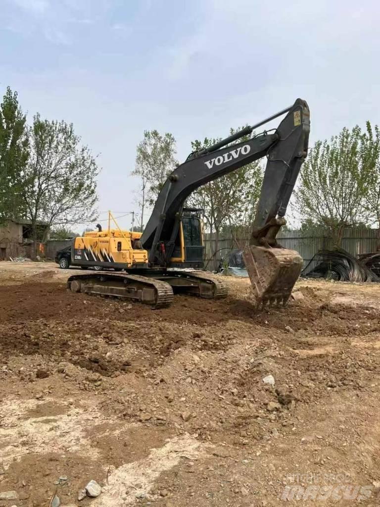 Volvo EC 240 Гусеничные экскаваторы