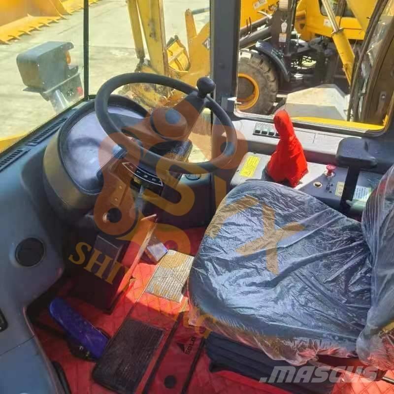 SDLG LG 936 Фронтальные погрузчики