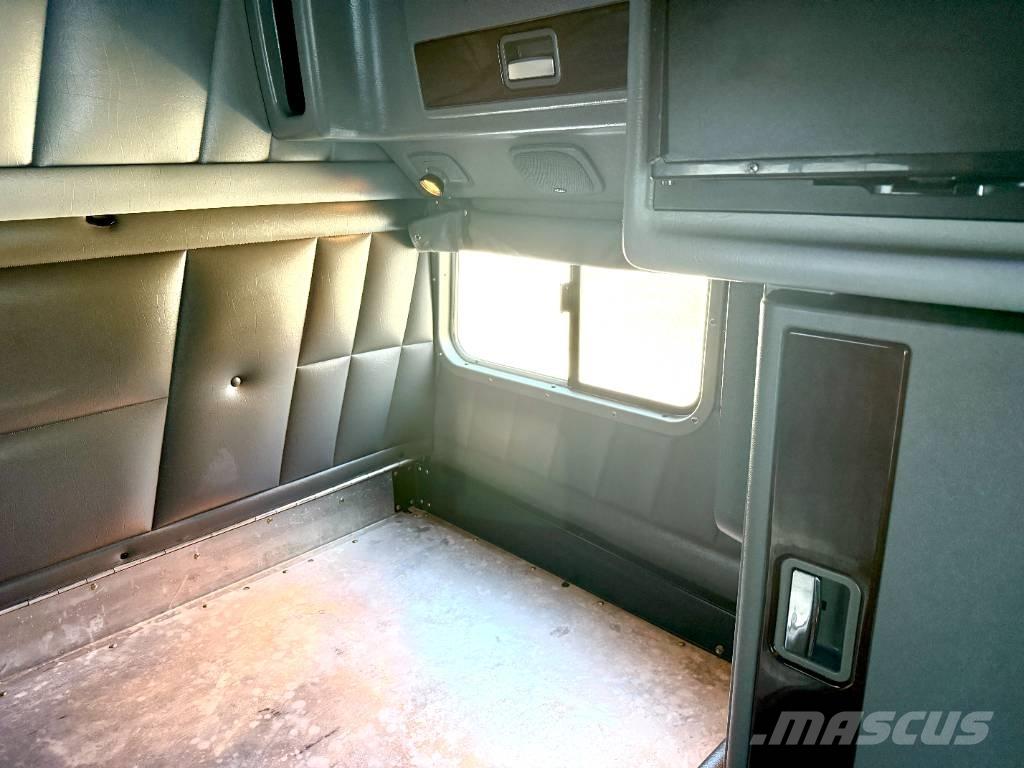 Peterbilt 389 Седельные тягачи