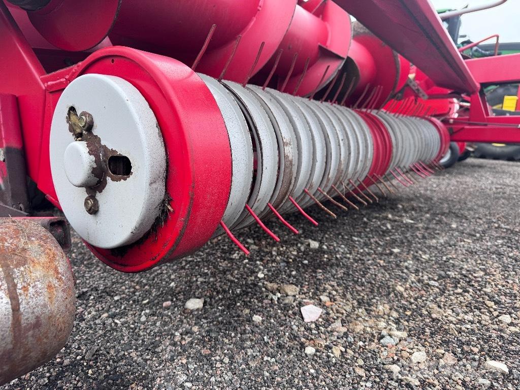 JF FCT 955 PRO TEC Прицепные кормоуборочные комбайны