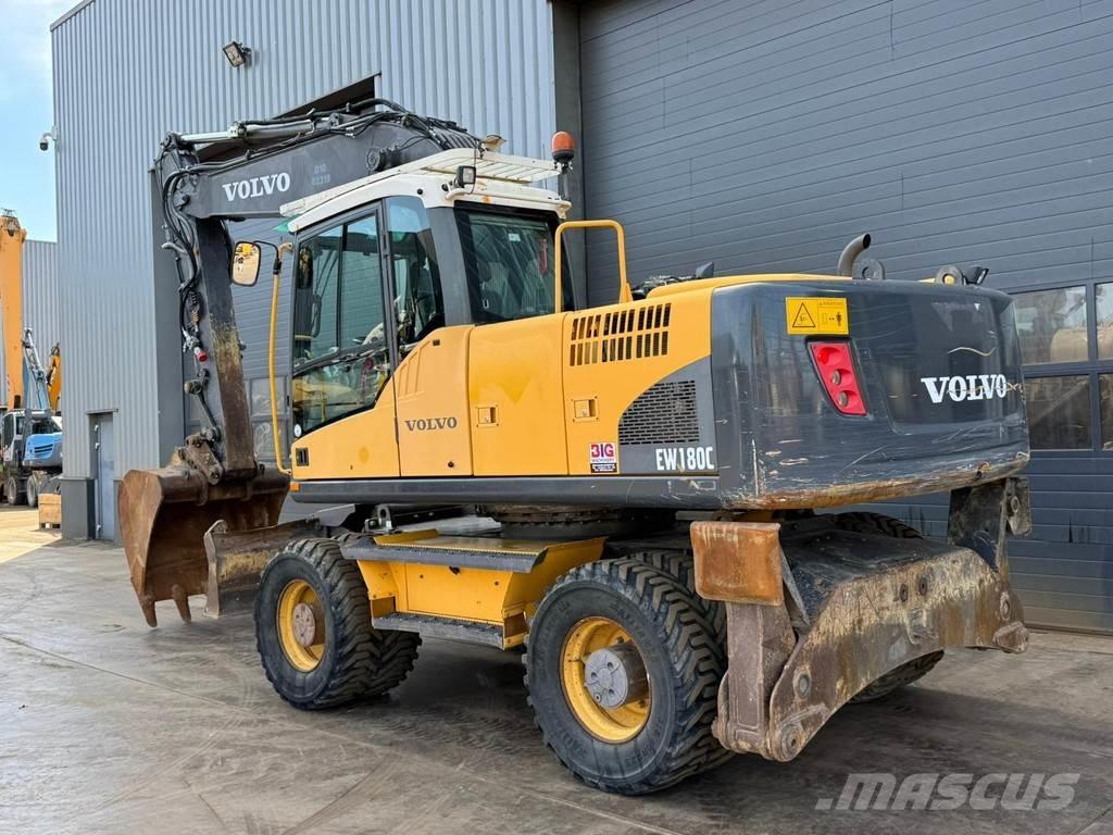 Volvo EW180C Колёсные экскаваторы