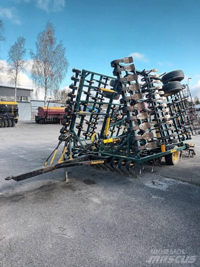Multiva Mega XL Пружинные бороны