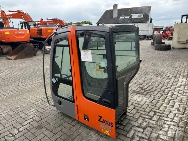 Hitachi Zaxis Кабины и интерьер