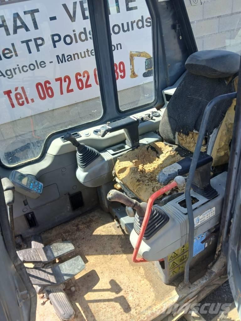 Komatsu PC 210 Кабины и интерьер