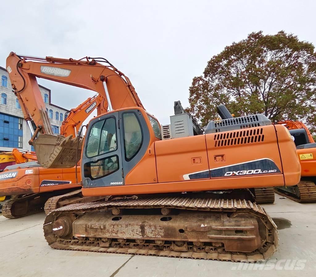 Doosan DX 300 LC-9C Гусеничные экскаваторы