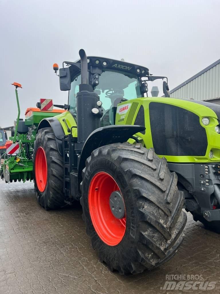 CLAAS Axion 930 Трактора