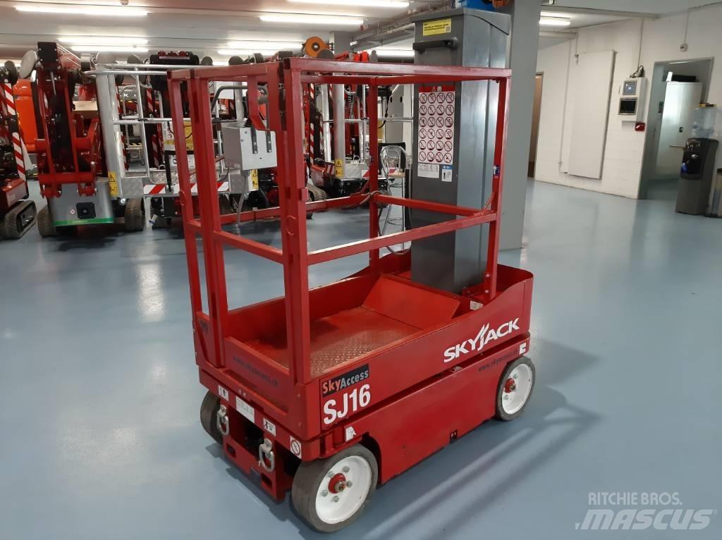 SkyJack SJ 16 Вертикальные мачтовые подъемники