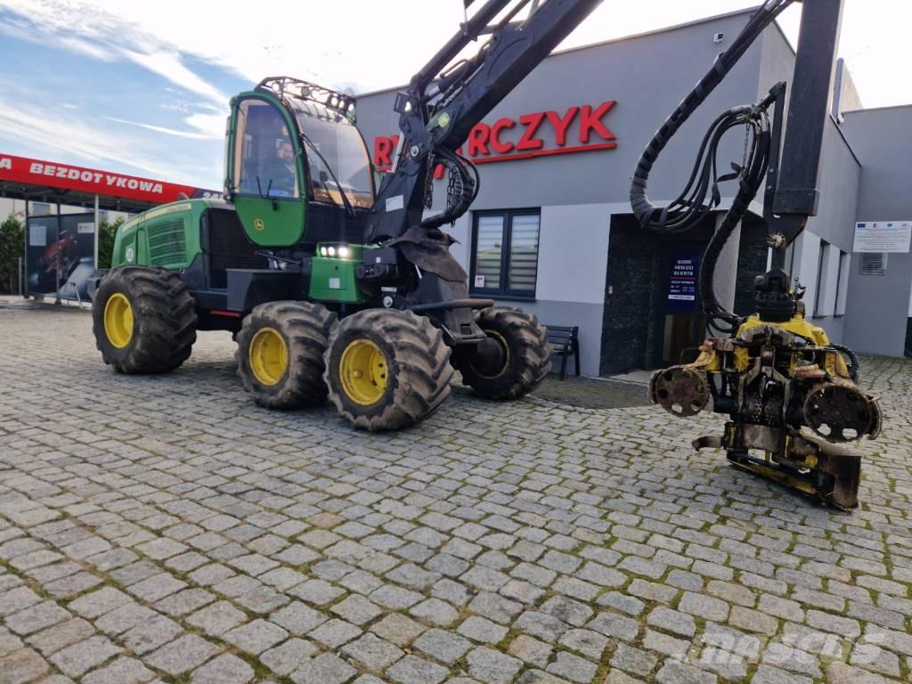 John Deere 1070 E Харвестеры