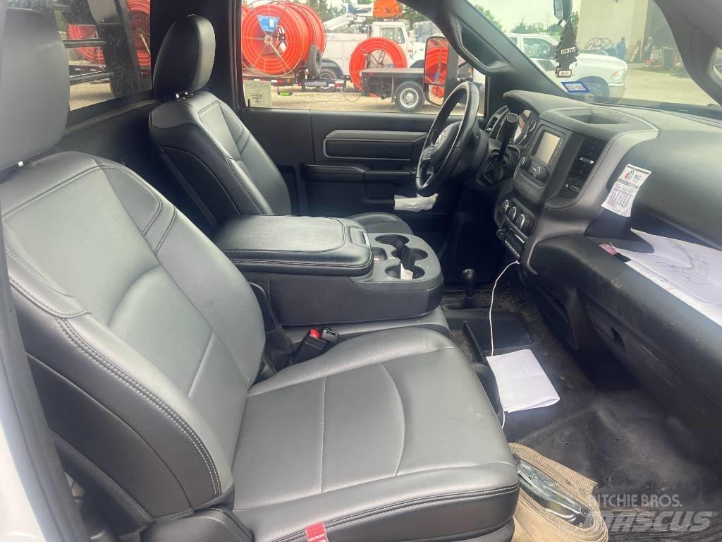 RAM 5500 Грузовики-платформы/боковая разгрузка