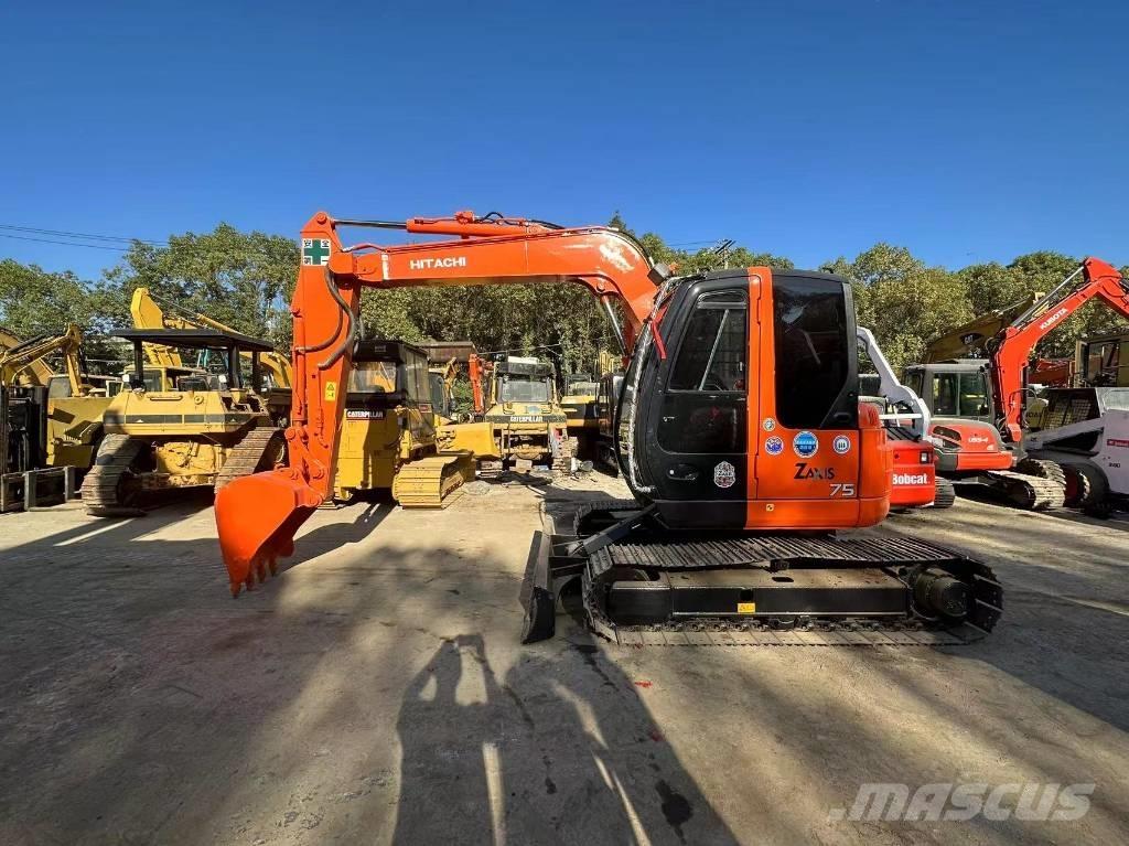 Hitachi ZX 75 Гусеничные экскаваторы