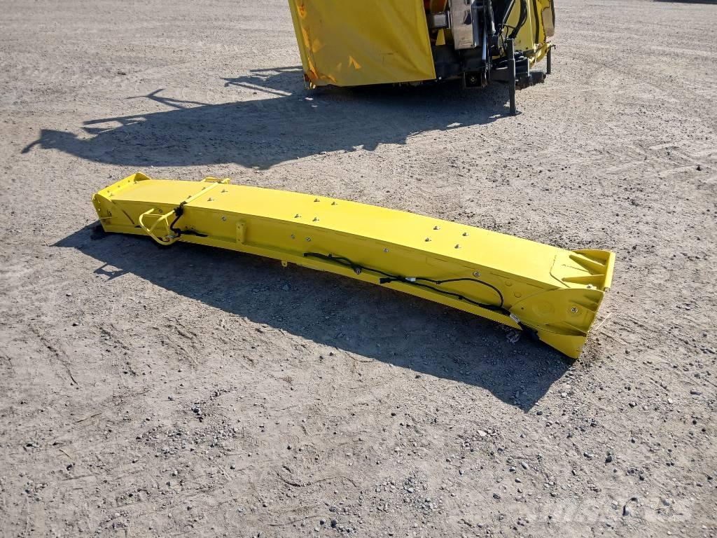 John Deere 460 Plus Самоходные кормоуборочные комбайны