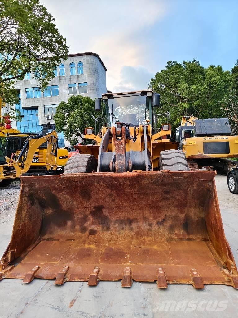 Volvo L 120 Фронтальные погрузчики