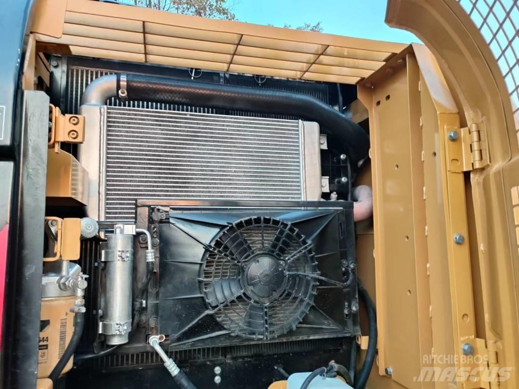 CAT 320 D Гусеничные экскаваторы