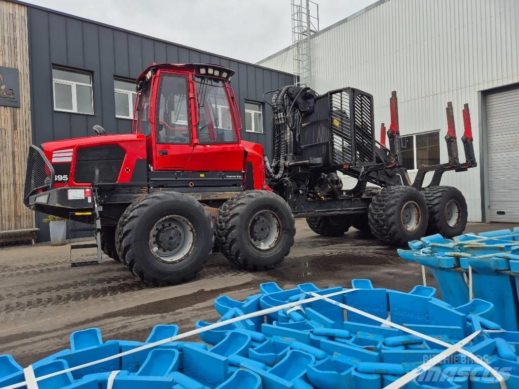 Komatsu 895 Форвардеры