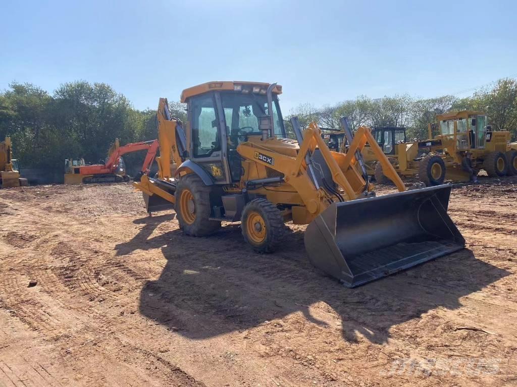 JCB 3CX Экскаваторы-погрузчики
