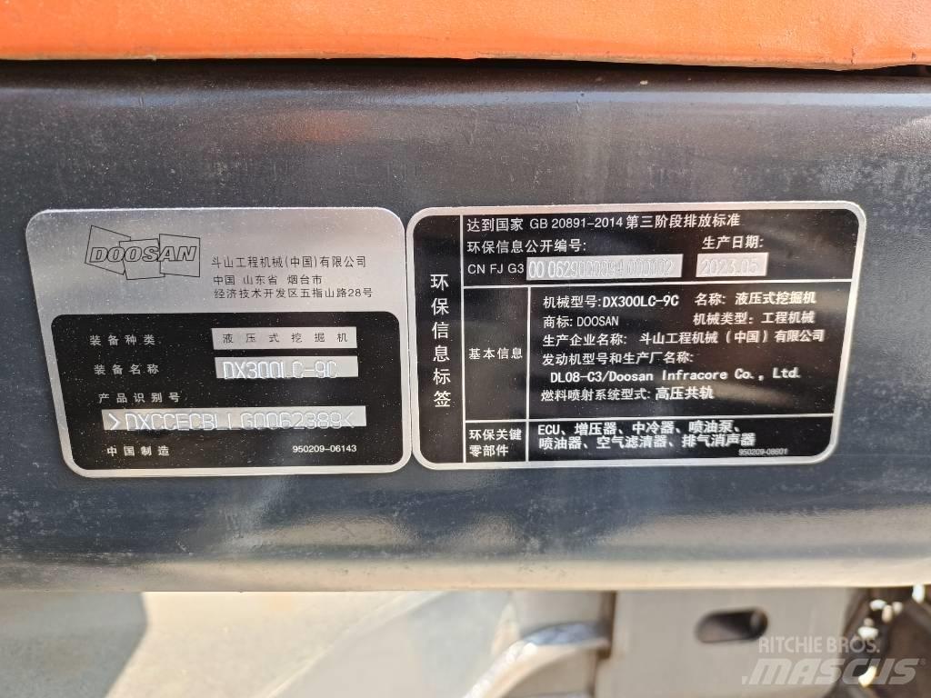 Doosan DX300-9 Гусеничные экскаваторы