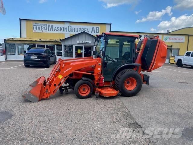 Kubota SWT37 Коммунальные тракторы