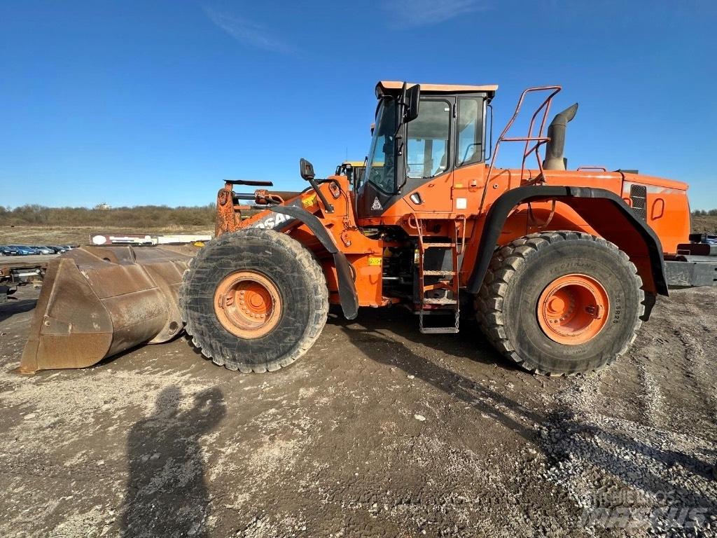 Doosan DX420-3 Колёсные экскаваторы