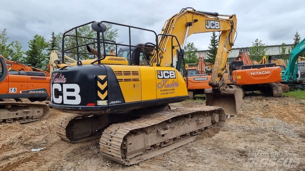 JCB JS 220 LC Гусеничные экскаваторы