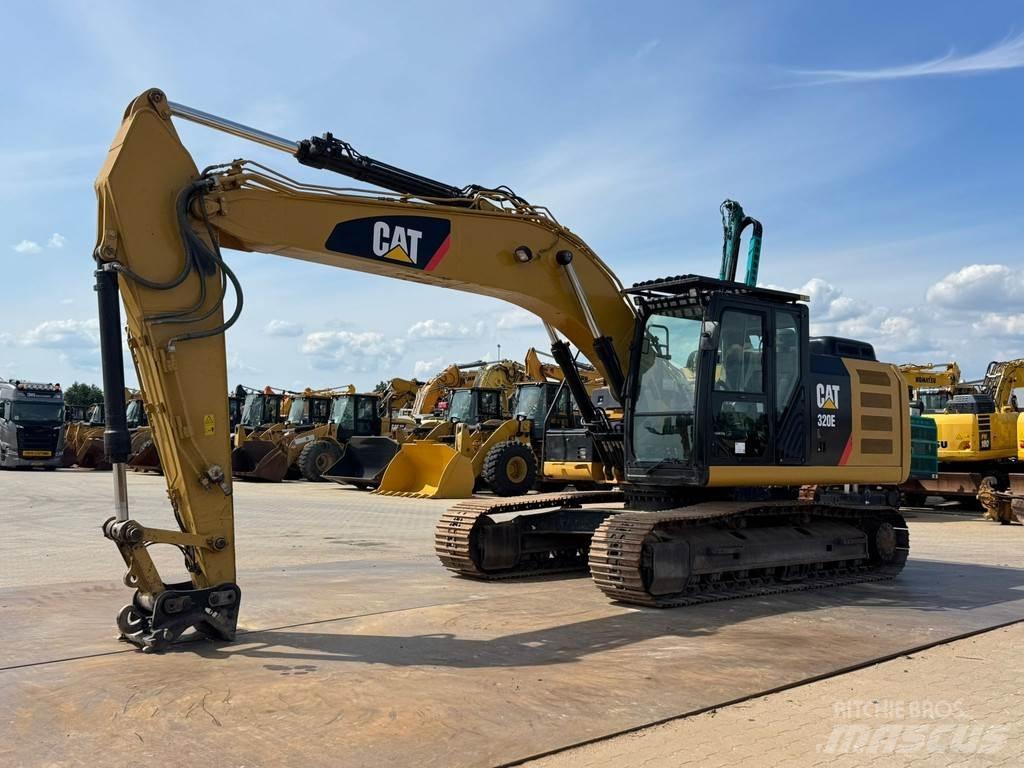 CAT 320E Гусеничные экскаваторы