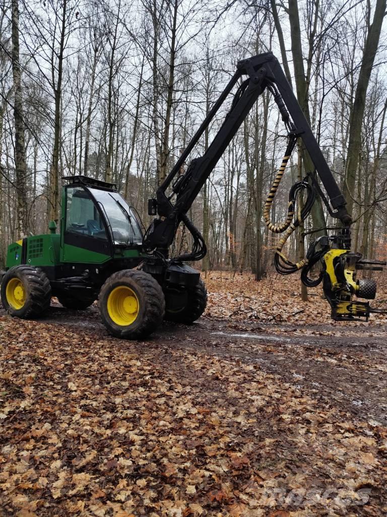 John Deere 770 Харвестеры