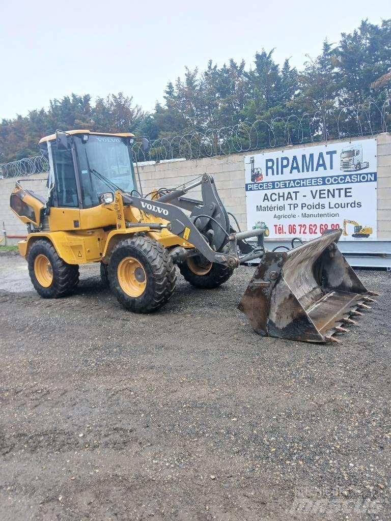 Volvo L 30 G Фронтальные погрузчики