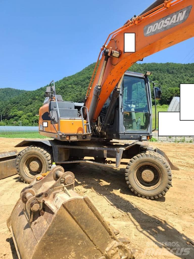 Doosan DX 140 W Колёсные экскаваторы