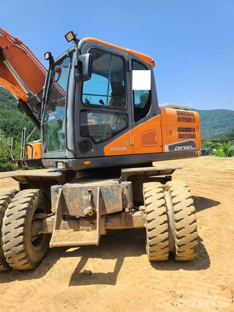 Doosan DX 140 W Колёсные экскаваторы