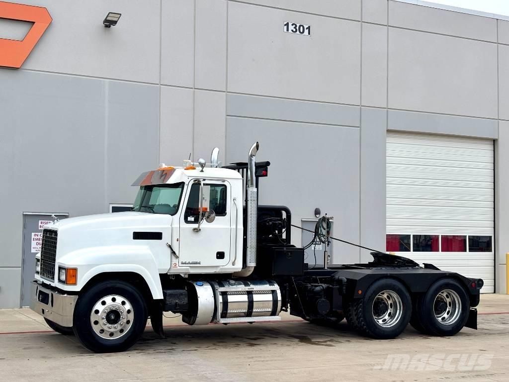 Mack CHU 613 Грузовые эвакуаторы