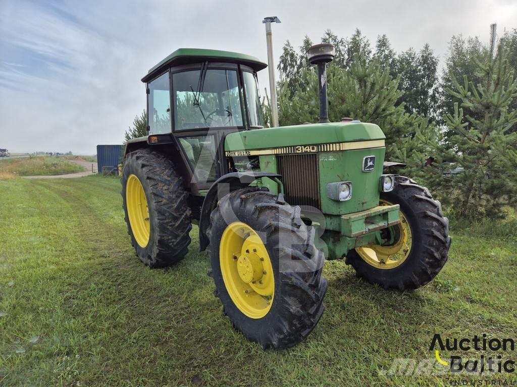 John Deere MFWD Трактора