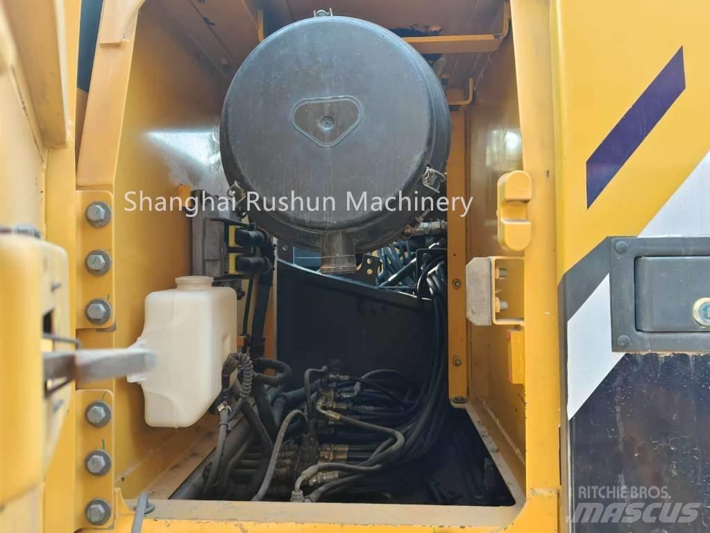 Volvo EC240 Гусеничные экскаваторы