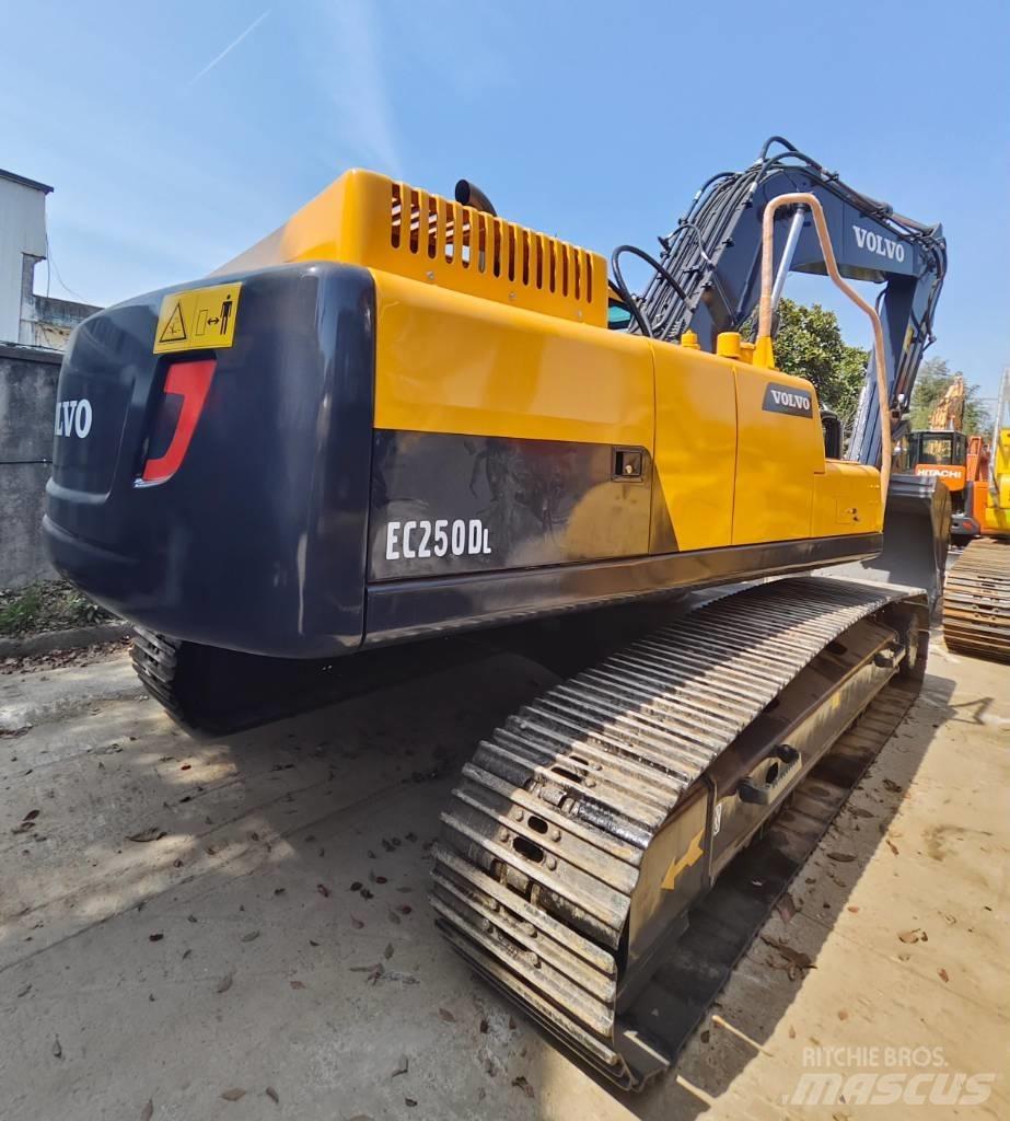 Volvo EC 250 D L Гусеничные экскаваторы