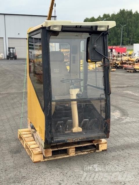 CAT M 320 USED CAB Кабины и интерьер