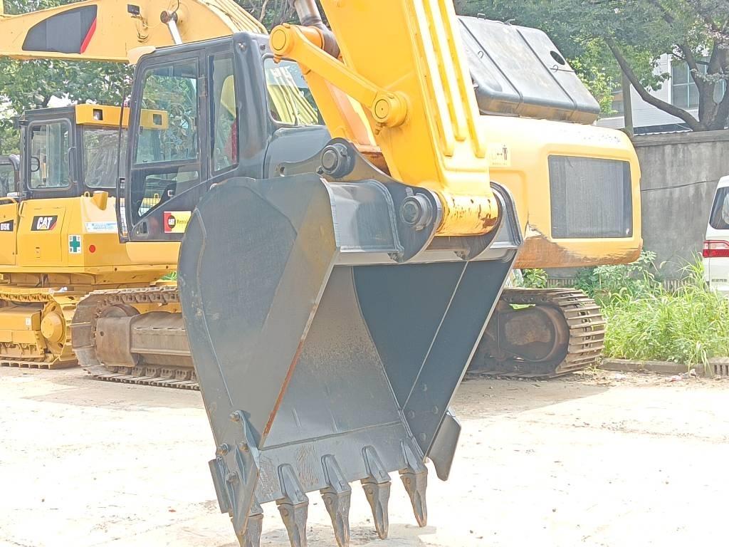 Hyundai R220LC-9S Гусеничные экскаваторы