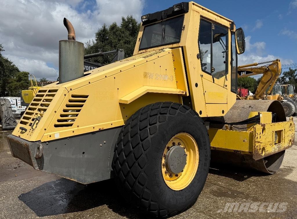 Bomag BW 211 D-3 Катки тротуарные