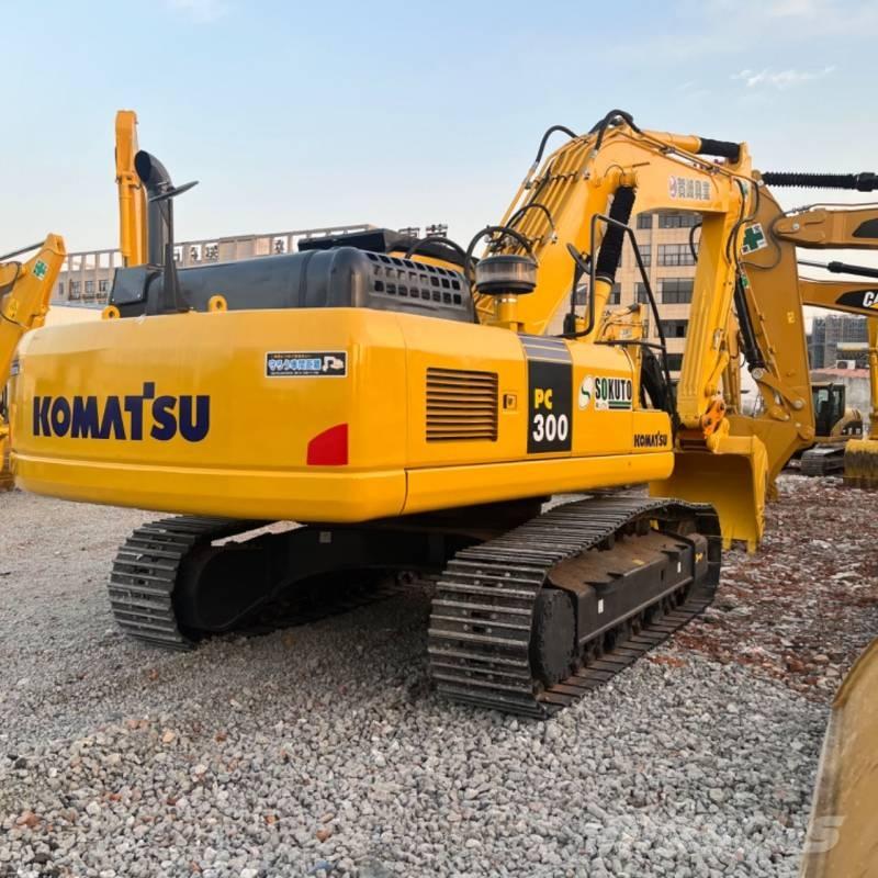 Komatsu PC 300 Гусеничные экскаваторы