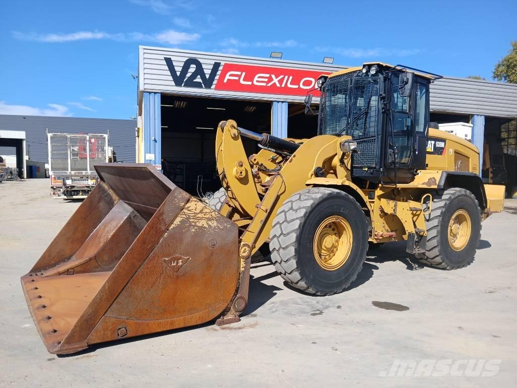 CAT 938 Фронтальные погрузчики