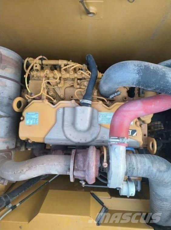 CAT 320 GC Гусеничные экскаваторы