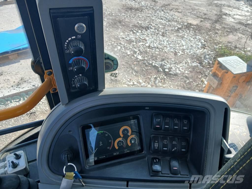 JCB 4 CX Экскаваторы-погрузчики