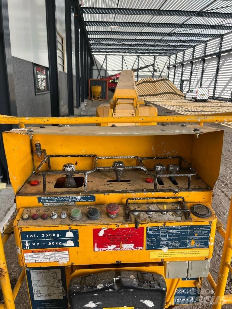 Hitachi HX140B Телескопические подъемники