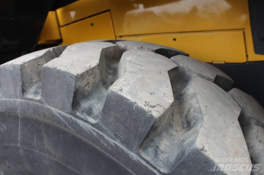 Komatsu WA 470-6LC Фронтальные погрузчики