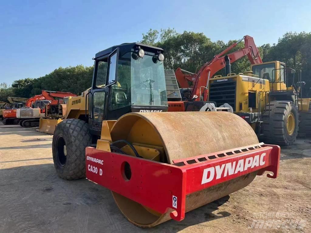 Dynapac CA300 Грейдеры
