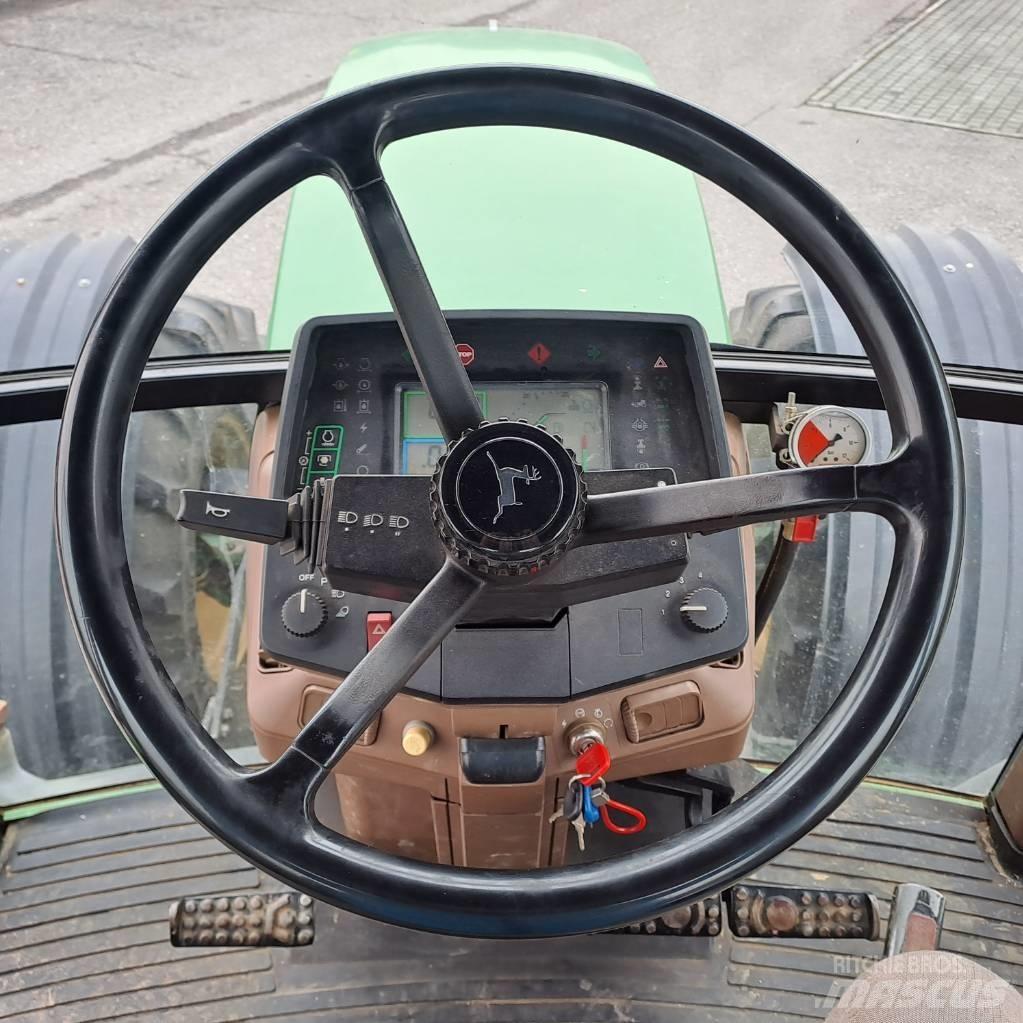 John Deere 7700 Трактора