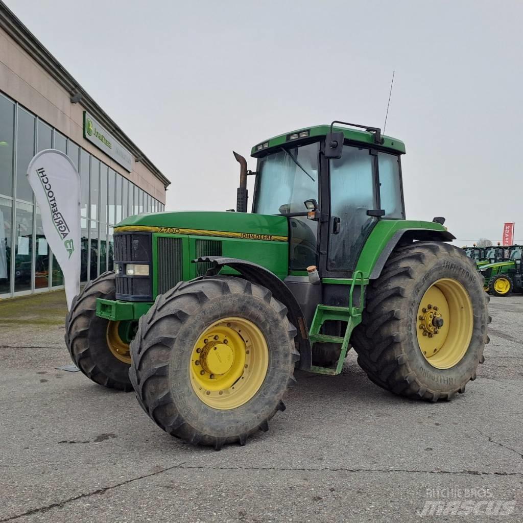 John Deere 7700 Трактора