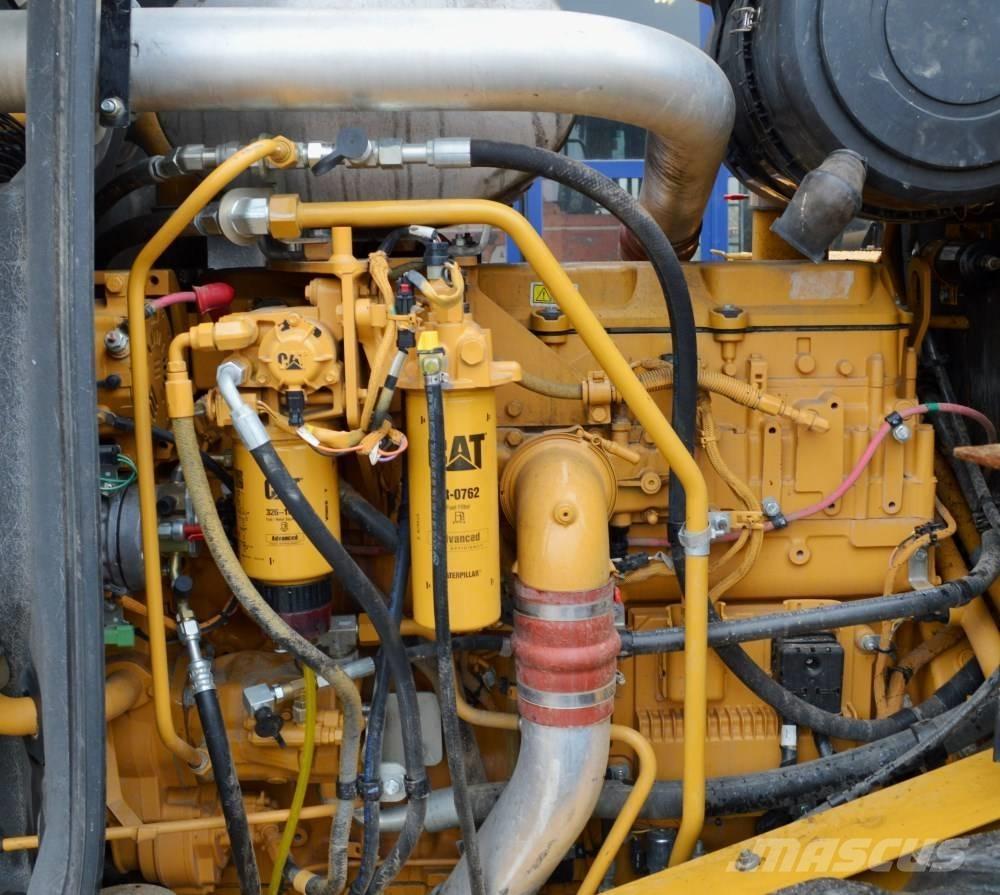 CAT 966H Фронтальные погрузчики