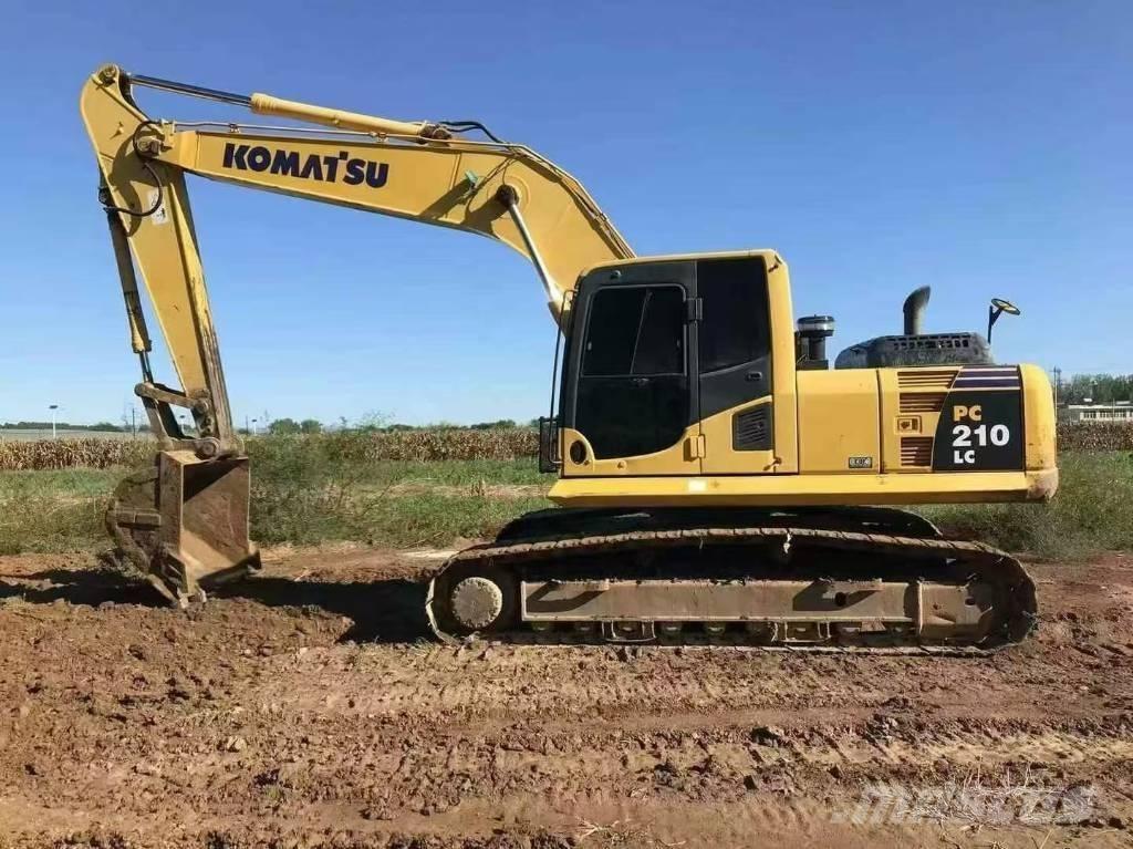 Komatsu PC 210 Гусеничные экскаваторы