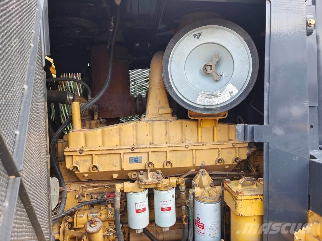 Shantui SD 32 Гусеничные бульдозеры